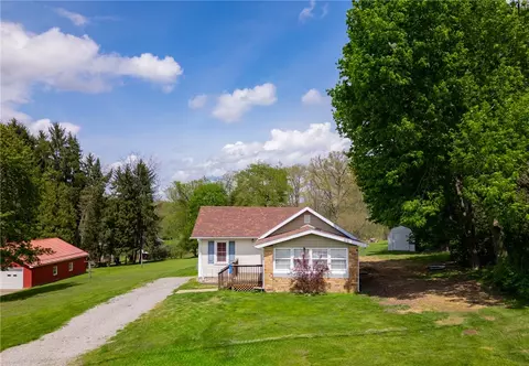743 Harmony Baptist Rd, New Castle, PA 16101