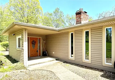 334 Leeper Rd, Rostraver, PA 15012