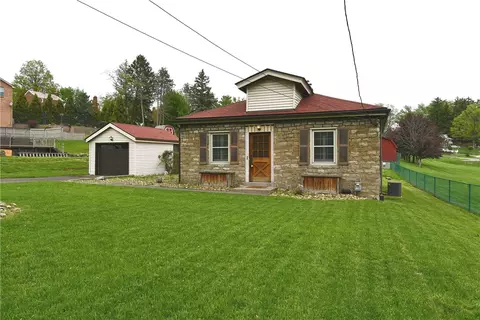 4529 Gardenville Rd, Pittsburgh, PA 15236