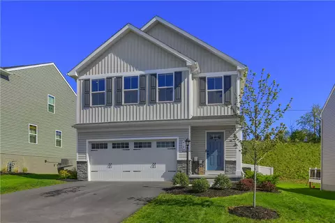 418 Fosse Ct, Harmony, PA 16037