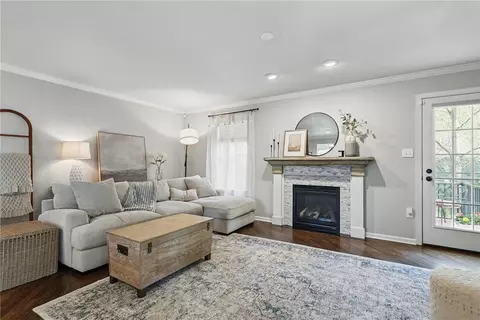 Living - 417 Georgetown Ct, Seven Fields, PA 16046 photo 3 of 5