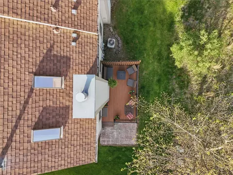 Exterior - 417 Georgetown Ct, Seven Fields, PA 16046 photo 6 of 6