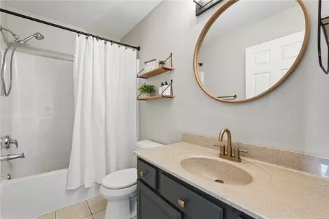 Bath - 417 Georgetown Ct, Seven Fields, PA 16046 photo 3 of 3