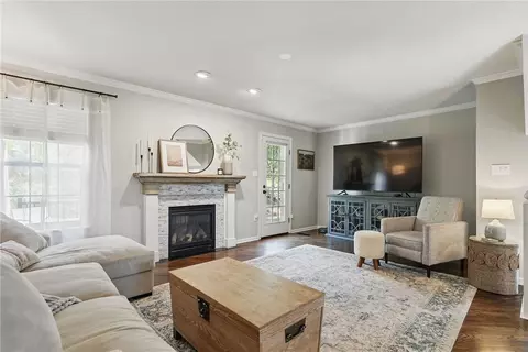 Living - 417 Georgetown Ct, Seven Fields, PA 16046 photo 1 of 5