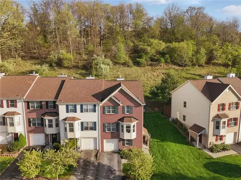 View/Area - 417 Georgetown Ct, Seven Fields, PA 16046 photo 2 of 4