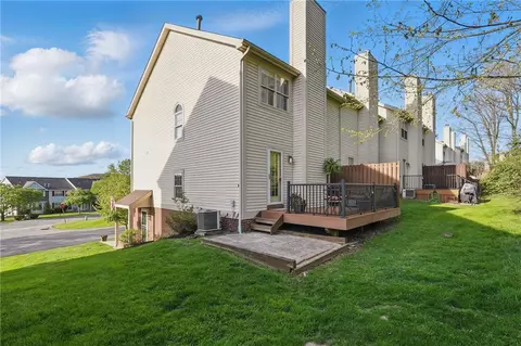 Exterior - 417 Georgetown Ct, Seven Fields, PA 16046 photo 4 of 6