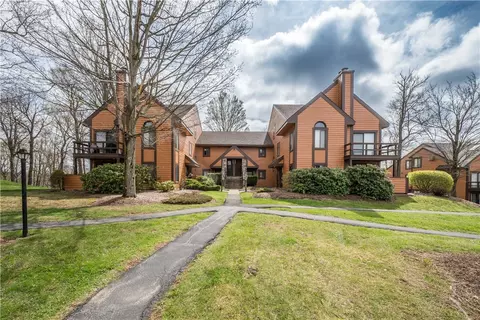 2805 Swiss Mountain Dr, Champion, PA 15622