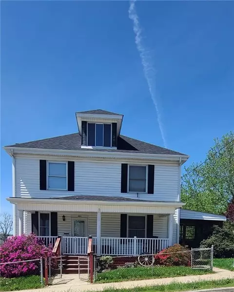 201 Wayne St, Claysville, PA 15323