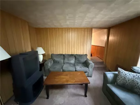 9154 9156 Maple St, Pittsburgh, PA 15239 photo 3