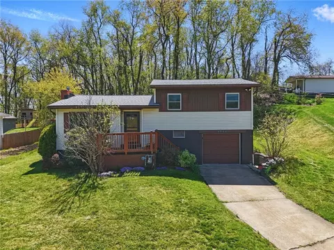 6321 Jack St, Finleyville, PA 15332