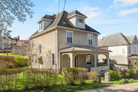 261 Mccargo St, New Kensington, PA 15068