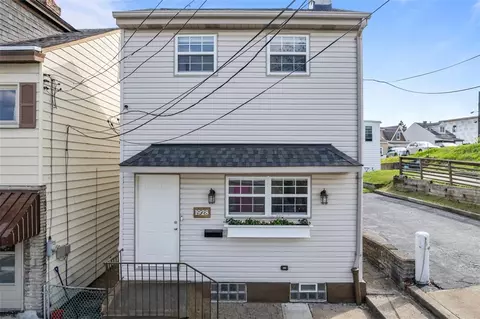 1928 Shamokin, Pittsburgh, PA 15203