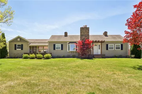 267 Oakville, Beaver Falls, PA 15010