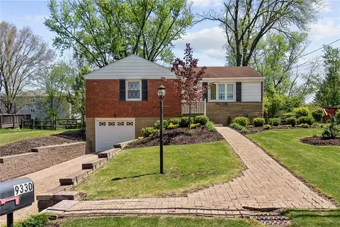 9330 Aldenford Dr, Pittsburgh, PA 15237
