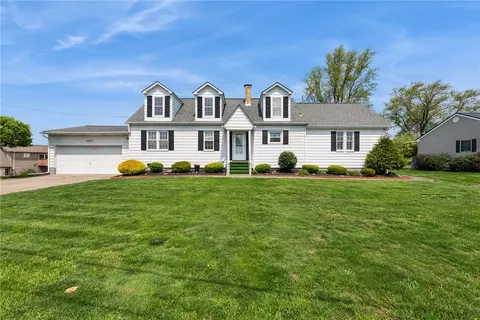 3007 Davidson Dr, Aliquippa, PA 15001