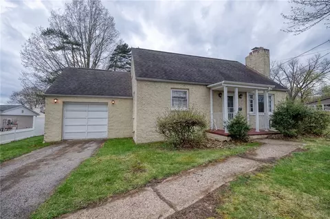 1703 N Mercer St, New Castle, PA 16105