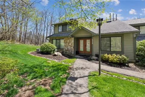 1944 S Ridge Way, Hidden Valley, PA 15502