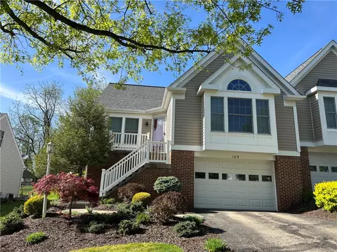 109 Horseshoe Cir E, Canonsburg, PA 15317