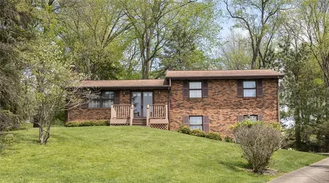 292 Franklin Farms Rd, Washington, PA 15301