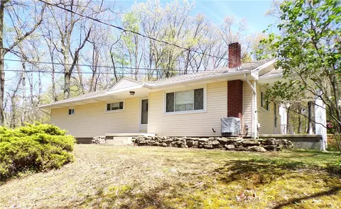 745 Fezell Rd, Freedom, PA 15042