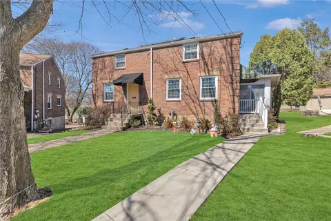 30 Victory Ln #30, Leetsdale, PA 15056