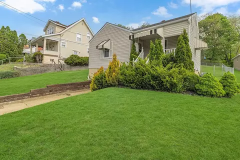 614 Grand Ave, Aliquippa, PA 15001