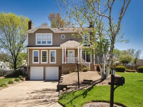 447 Anna Marie Dr, Cranberry Township, PA 16066