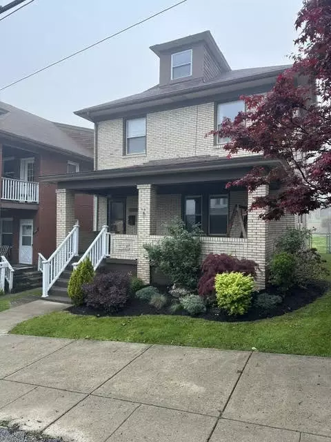 204 Emerson St, Homestead, PA 15120