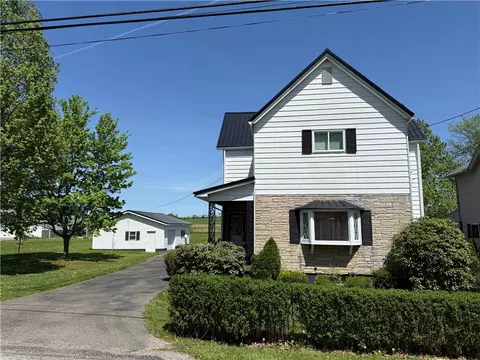 1354 W Pittsburgh St, Scottdale, PA 15683
