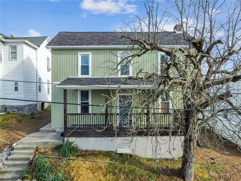 627 Spruce St, Irwin, PA 15642