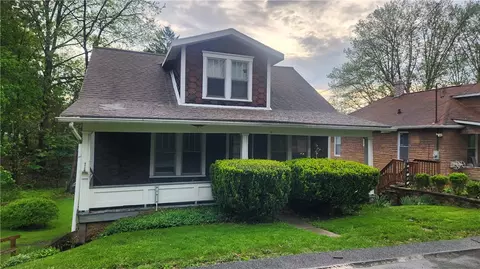 8 Lewis Ave, Washington, PA 15301