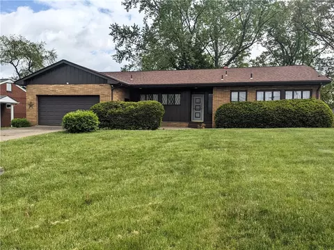 211 Wainwright Dr, Mckeesport, PA 15132