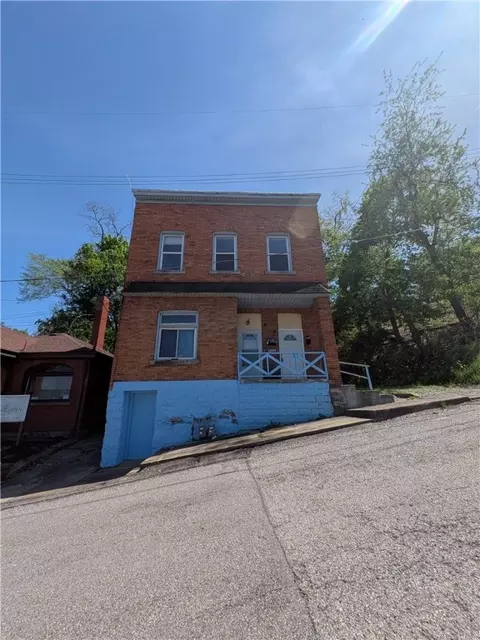 1017 Emporia St, Pittsburgh, PA 15204