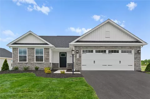 202 Southfork Dr, Oakdale, PA 15071
