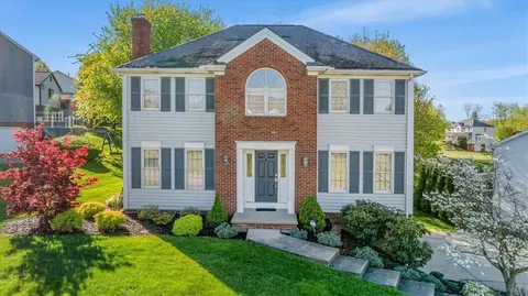 4012 Forest Dr, Aliquippa, PA 15001