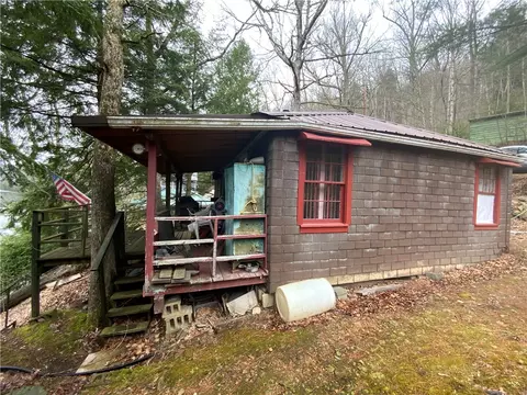 177 W Maple Ln, Clarion, PA 16214