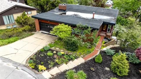 1898 Brushcliff Rd, Pittsburgh, PA 15221