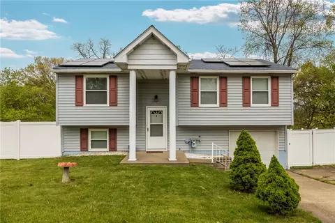 3213 Bradbury Dr, Aliquippa, PA 15001