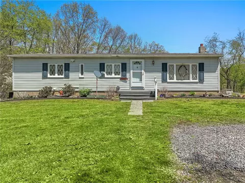 519 Upper Service Rd, Hookstown, PA 15050