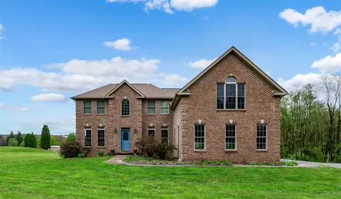 1127 Prospect Rd, Evans City, PA 16033