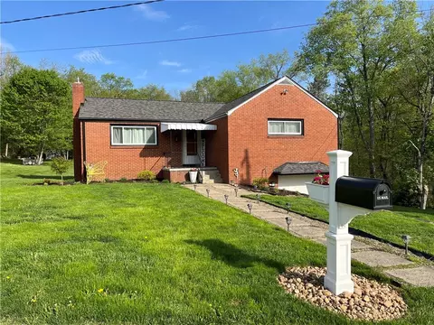 1012 Linden Ln, Oakdale, PA 15071