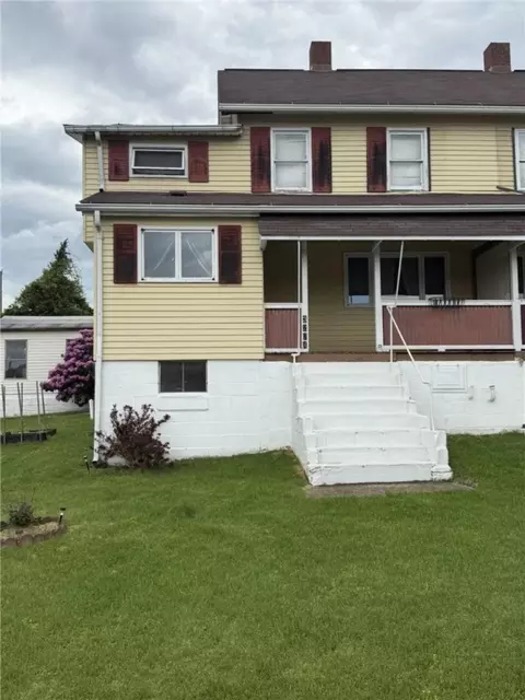 48 2nd St, Dunbar, PA 15431