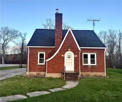738 N Broad Street Ext, Grove City, PA 16127