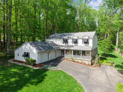 140 Hilton Rd, Greensburg, PA 15601
