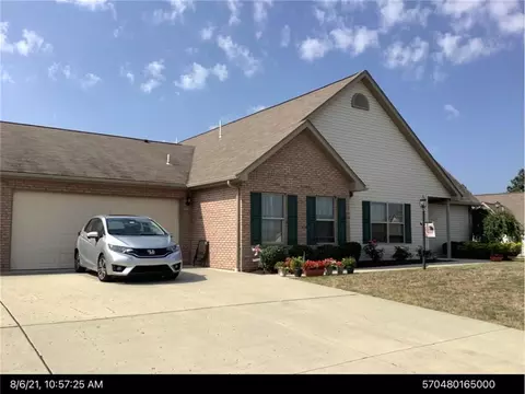 1118 Timberwood Dr, Beaver Falls, PA 15010