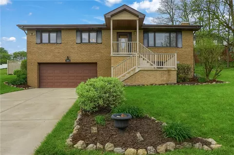 1205 Marie Dr, Canonsburg, PA 15317