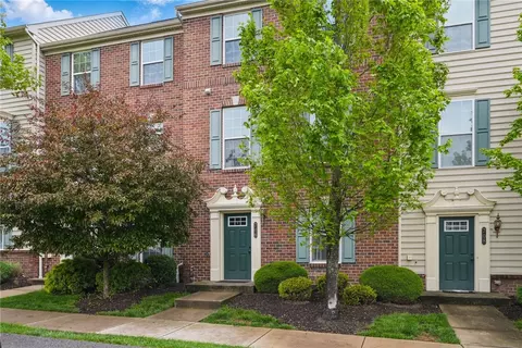 706 Fairgate Dr, Wexford, PA 15090