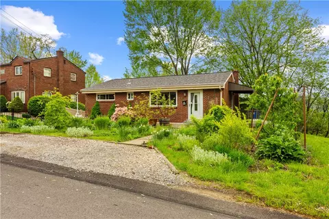1031 Franklin Ave, Baden, PA 15005