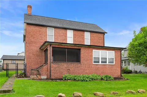 206 Constitution St, Perryopolis, PA 15473