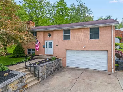 6001 Dashwood Dr, Bethel Park, PA 15102